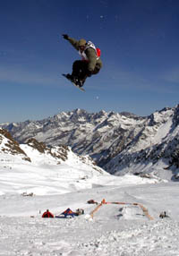 Snowboarder im kaunertal. Bild: Stefan Drexl