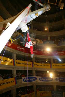 Ice Climber im Parkhaus von Saas-Fee