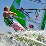 Seit 2003 fährt Florian Meyer Regatten. Sein oberstes Ziel ist der Gewinn der Deutschen Meisterschaft im Wave/Freestyle des DWC. Foto: privat