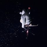 Andreas als grauer Punkt in schwarzer Nacht. Foto: TV Åre