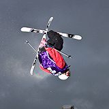 Frontflip auf der Postwiese. Foto: benjaminwiedenhofer.com