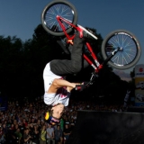 Daniel Dhers bei den BMX Masters in Köln. Foto: Chris van Hanja