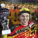 Remi Bizouard beim Heel Clicker Backflip. Foto: Night of the Jumps